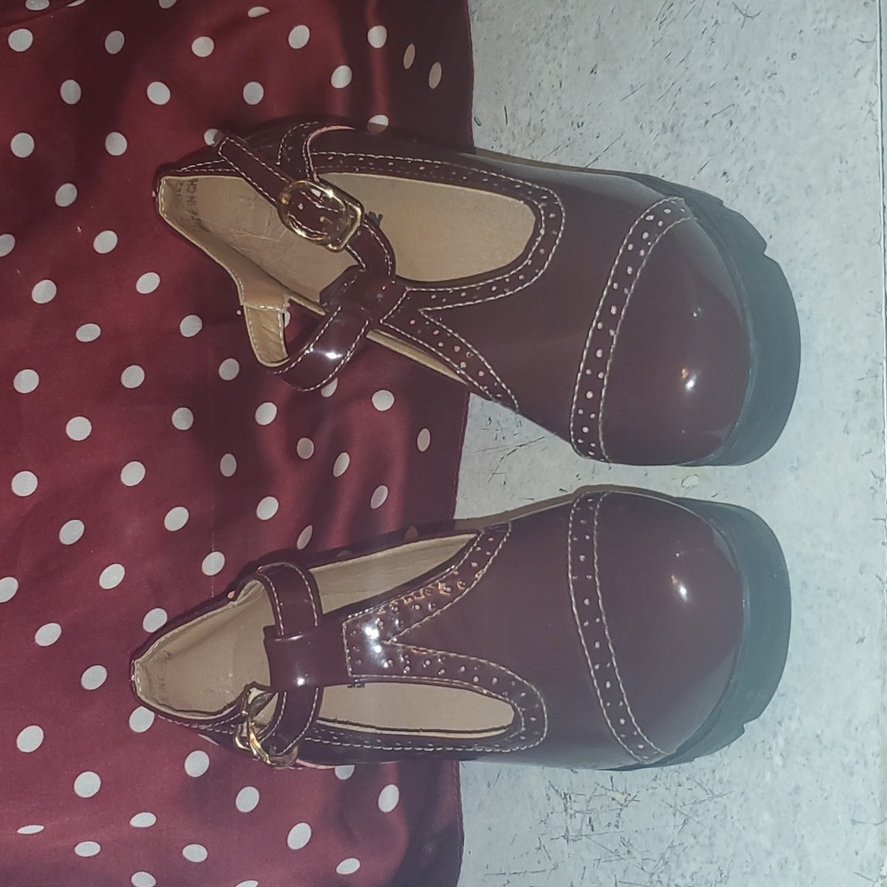 Amazon Burgundy Shoes